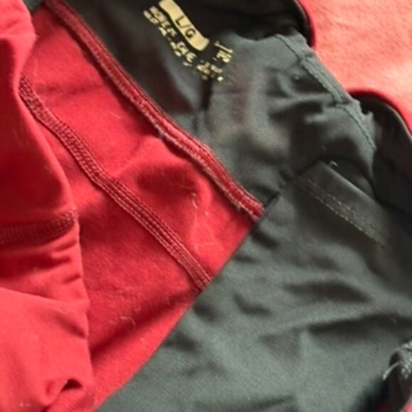 Red leggings - Picture 4 of 4